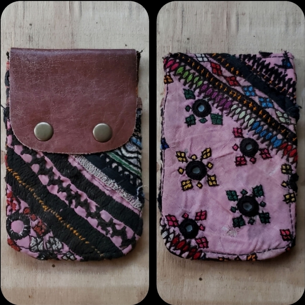 🍳🧠 Free People Boho Embroidered Repurposed vtg banjara hippie Wallet card case